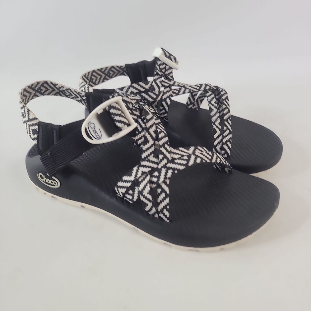 Chaco ZX1 Cloud Womens Size 5 Sandals Origami Black White Geometric J106094